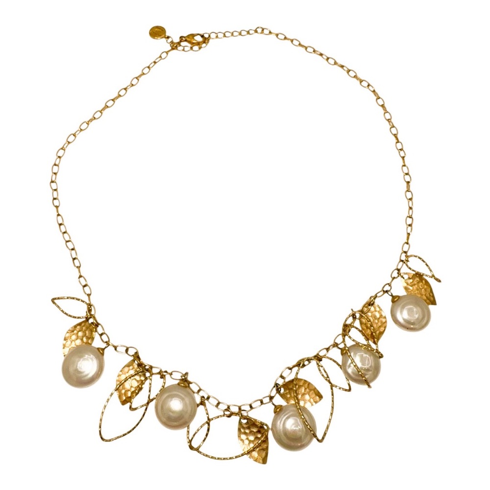 Vintage Majorca Faux Pearl & Goldtone Etched Dangle Leaves Necklace